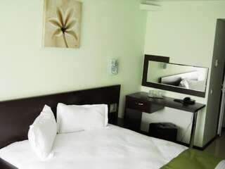 Отель Hotel Fortuna Эфорие-Норд Двухместный номер с 1 кроватью или 2 отдельными кроватями-5
